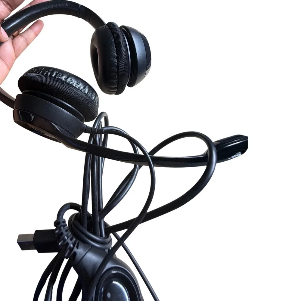 Logitech H390 Wired USB Computer Headset Black Noise Cancelling Mic 981-000014